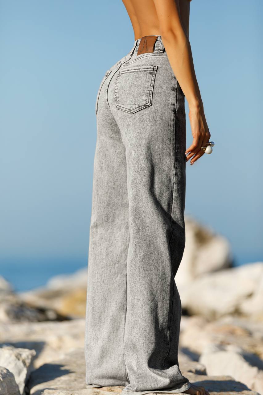 Grey high rise palazzo jeans, waist shaping detail